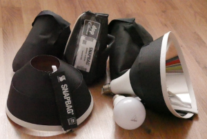 Snapbags in Transporttasche und installiert auf einer Astera Nyx Bulb.