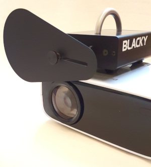Produktfoto Blacky auf Beamer